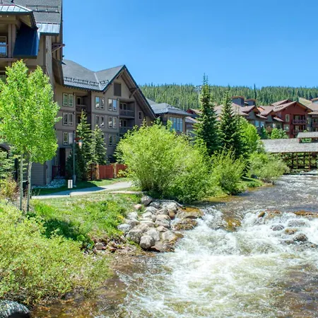 Peregrine Hotel